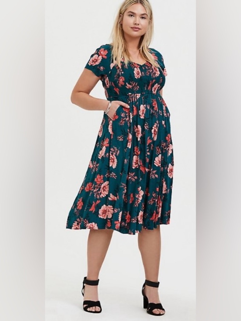 Torrid Size 1 MIDI CHALLIS SMOCKED DRESS Floral 12539877A